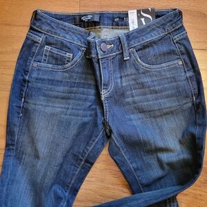 NWT Simply Vera Vera Wang Women's Boot Cut Jeans - Dark Blue